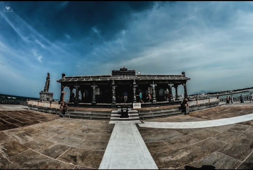 Thiruvalluvar Statue-5